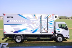 三菱ふそう　アラブ首長国連邦で電気小型トラック「eCanter」を初投入