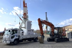 日立建機　民間事業所内工事においてバッテリー駆動式ショベルの充電...