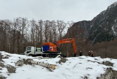 日立建機　標高約1,500mの寒冷地におけるバッテリー駆動式ショベルの...