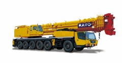 加藤製作所　環境配慮型エンジンをキャリヤ※に新搭載 220ｔ吊りオール...